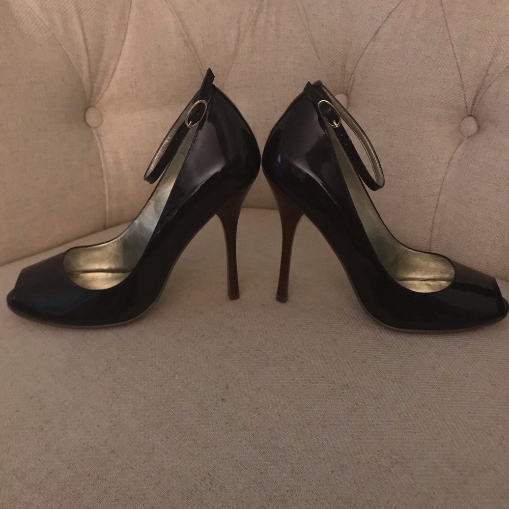 Guess by Marciano Purple Heels - Picture 5 of 6
